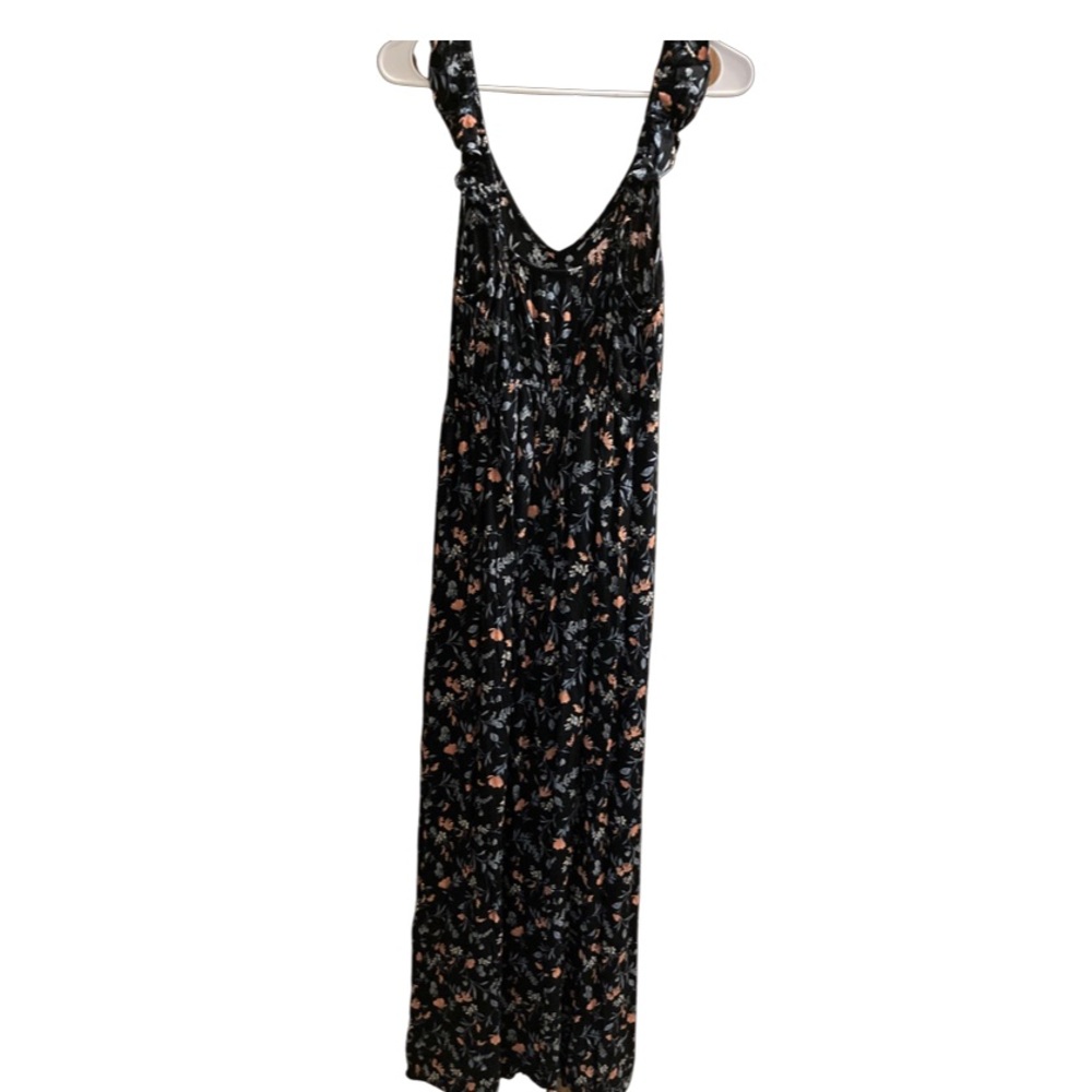 American Eagle Outfitters Black Floral shorts/Maxi Dress